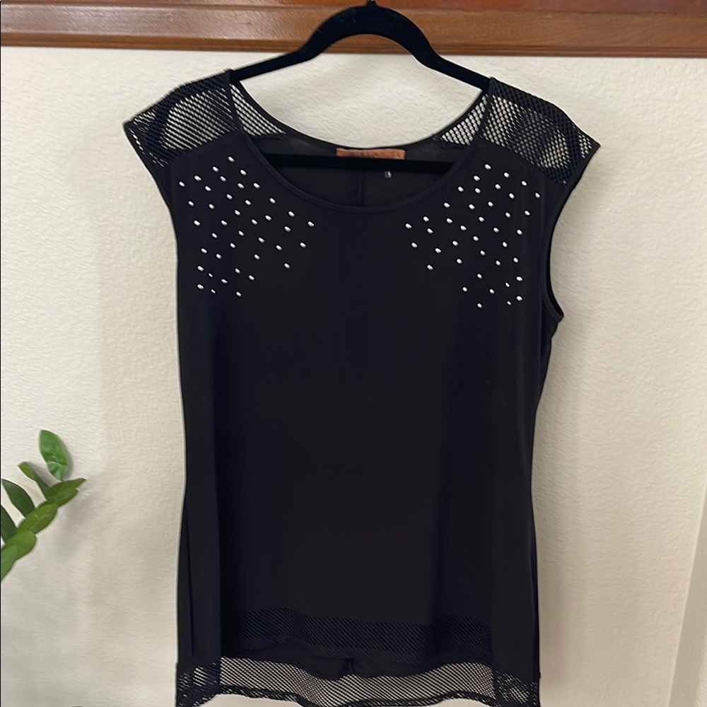 Women’s Black Mesh Shoulder Studded Tank Top Tag Size Large But Fits Like XL
